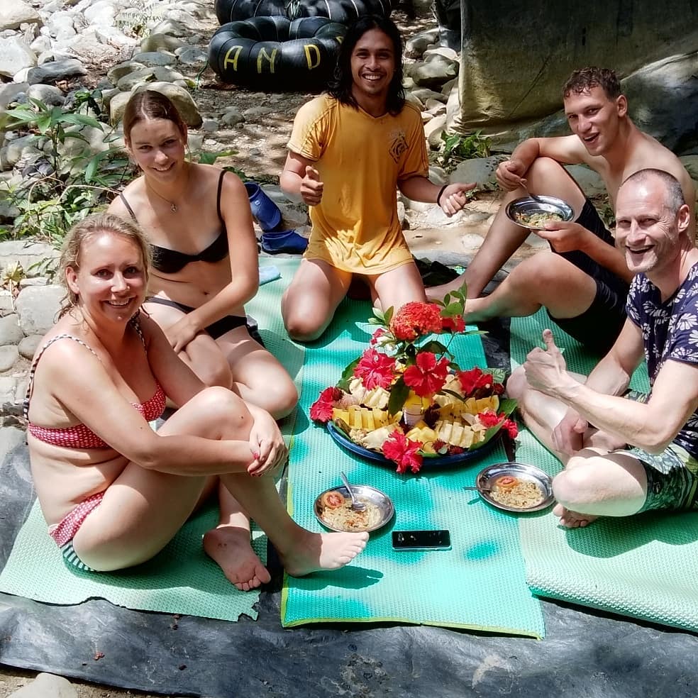 Jungle trekking Indra Valley Bukit Lawang